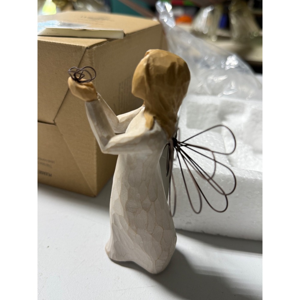 Willow Tree Angel of Freedom Figurine Susan Lordi 26219 DEMDACO Butterfly Boxed - Picture 8 of 9